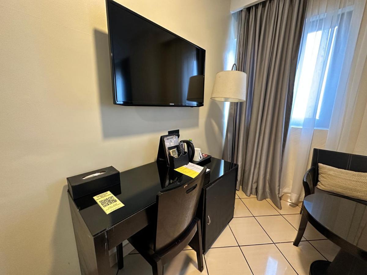 Oak Plaza Hotels East Airport Accra Luaran gambar
