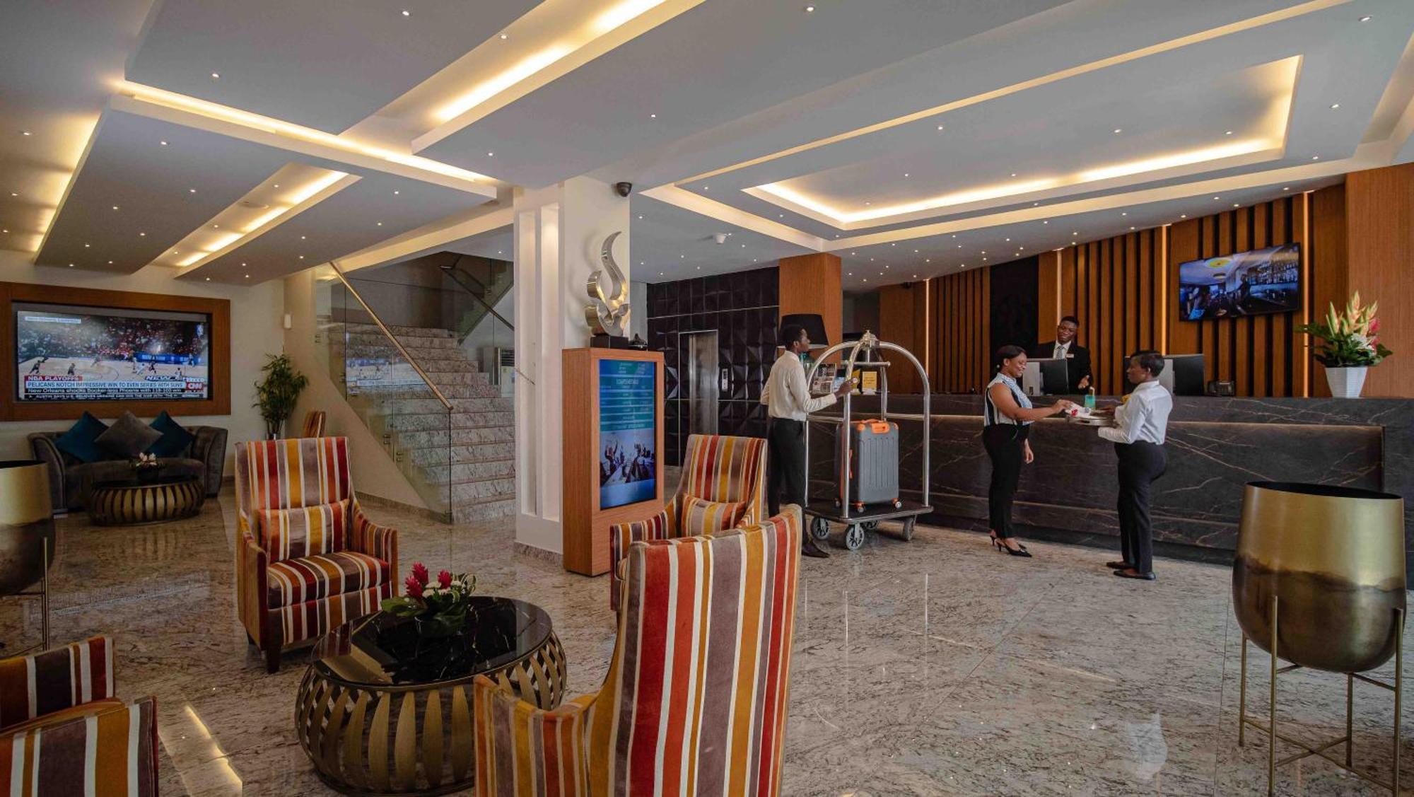 Oak Plaza Hotels East Airport Accra Luaran gambar