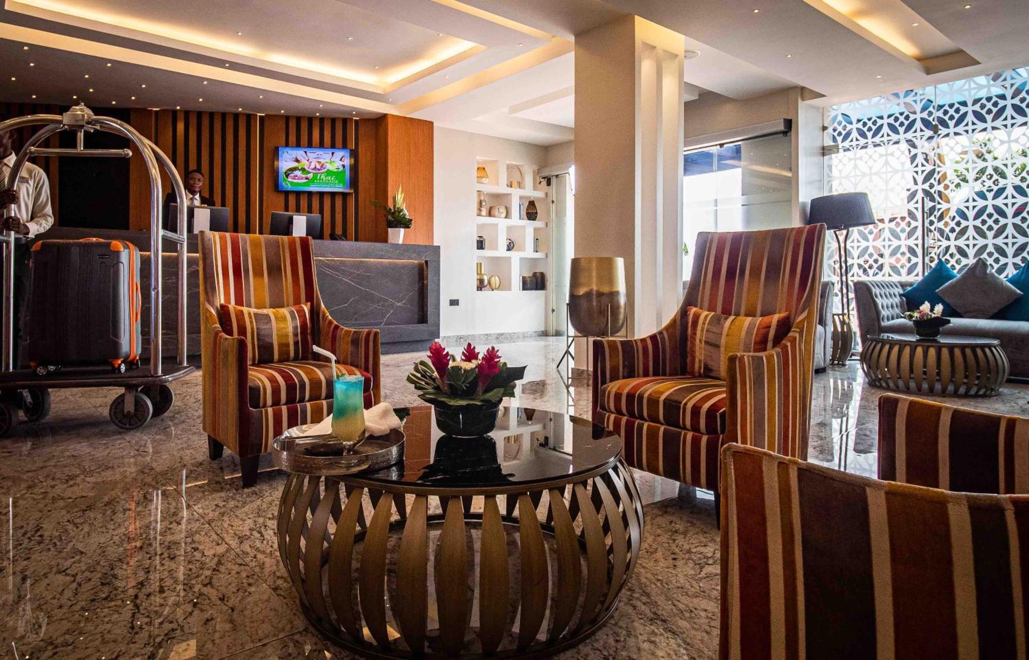 Oak Plaza Hotels East Airport Accra Luaran gambar