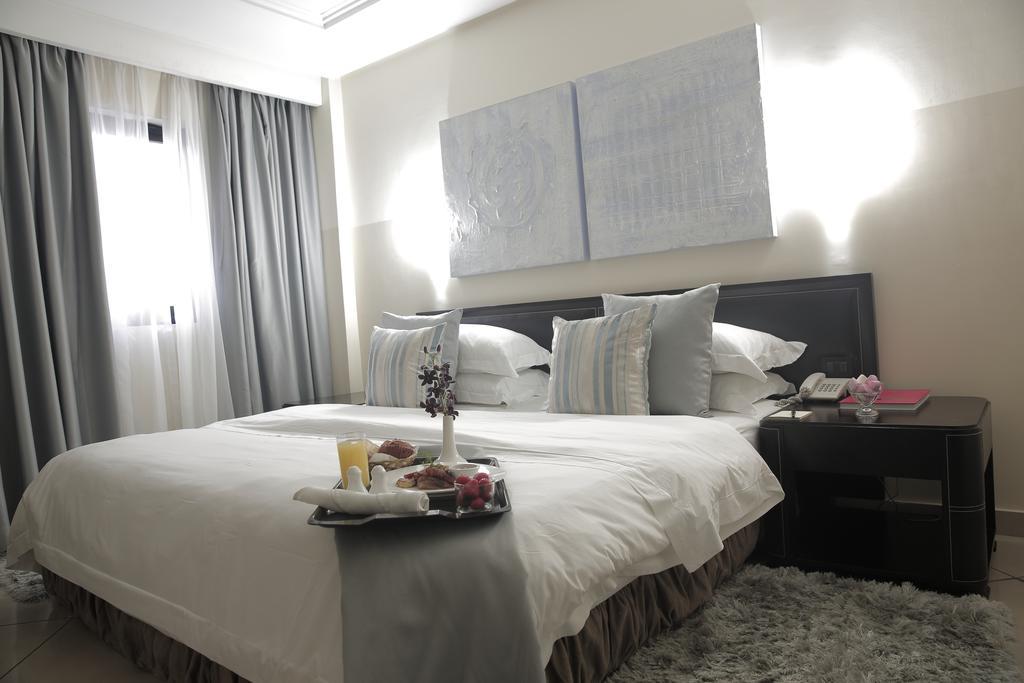 Oak Plaza Hotels East Airport Accra Bilik gambar